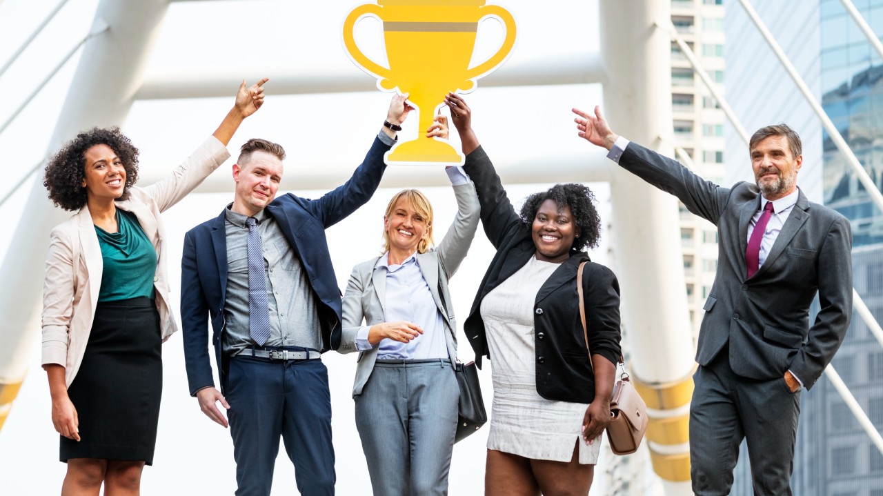 Celebrating Success: The Role of Awards in Recognizing Achievements 1 Celebrating Success The Role of Awards in Recognizing Achievements